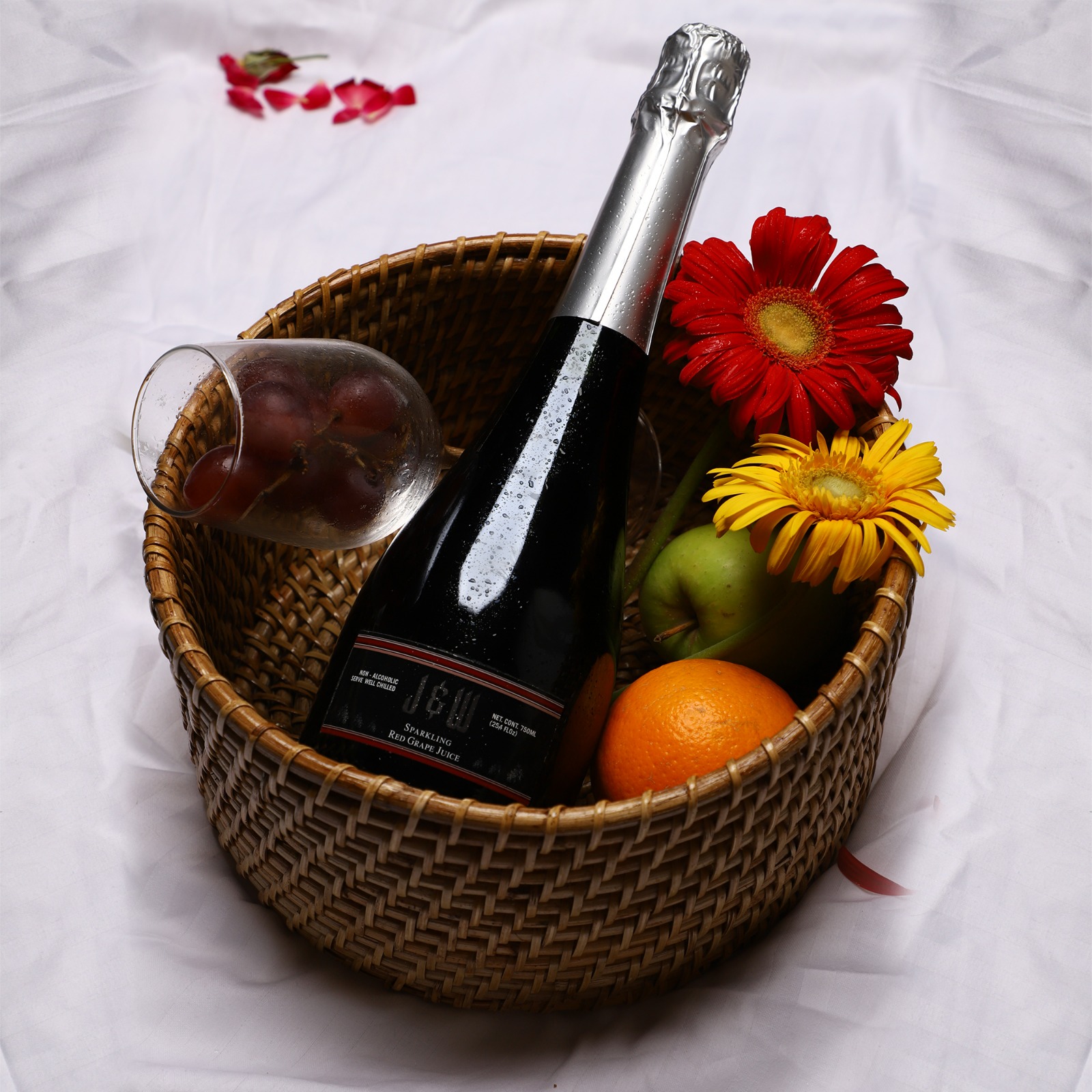 J & W Carbonated Red Grape Beverage